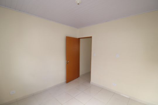 Quarto 1 de casa para alugar com 1 quarto, 70m² em Parque Peruche, São Paulo