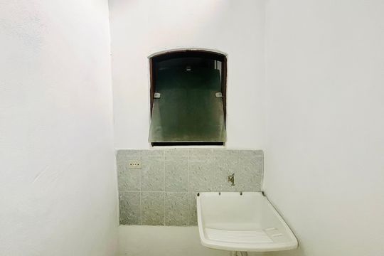 Área de Serviço de casa para alugar com 1 quarto, 40m² em Vila Carmosina, São Paulo