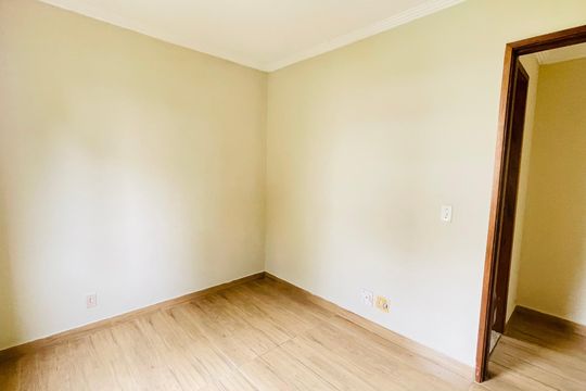 Quarto de apartamento para alugar com 2 quartos, 47m² em Jardim Isis, Cotia