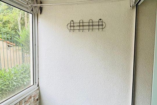 Área de serviço de apartamento para alugar com 2 quartos, 47m² em Jardim Isis, Cotia