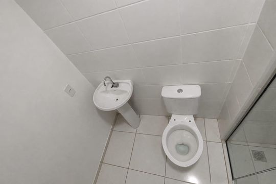 Banheiro de apartamento para alugar com 2 quartos, 47m² em Maubisa, Ribeirão Preto