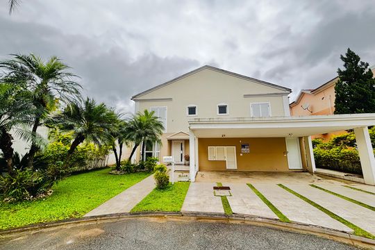 Casa de Condomínio para alugar com 5 quartos, 400m² em Tamboré, Santana de Parnaíba