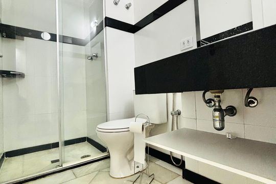 Banheiro  de casa de condomínio para alugar com 4 quartos, 200m² em Tamboré, Santana de Parnaíba