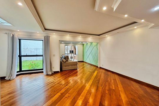 Sala  de casa de condomínio para alugar com 4 quartos, 200m² em Tamboré, Santana de Parnaíba