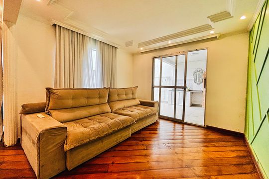 Sala de casa de condomínio para alugar com 4 quartos, 200m² em Tamboré, Santana de Parnaíba