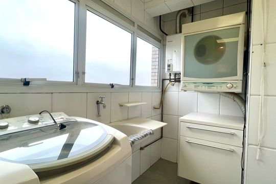 Área de Serviço de apartamento para alugar com 3 quartos, 177m² em Pinheiros, São Paulo