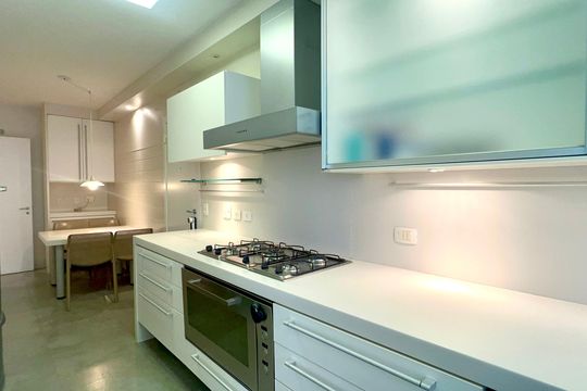 Cozinha de apartamento para alugar com 3 quartos, 177m² em Pinheiros, São Paulo