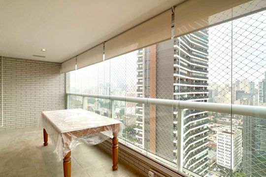 Varanda de apartamento para alugar com 3 quartos, 177m² em Pinheiros, São Paulo
