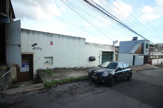 Fachada / Plaquinha Instalada 26/10/2026 DCFC-89  de casa para alugar com 1 quarto, 120m² em Riacho das Pedras, Contagem
