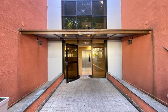 Fachada do bloco de apartamento à venda com 2 quartos, 72m² em Jardim Adriana, Osasco