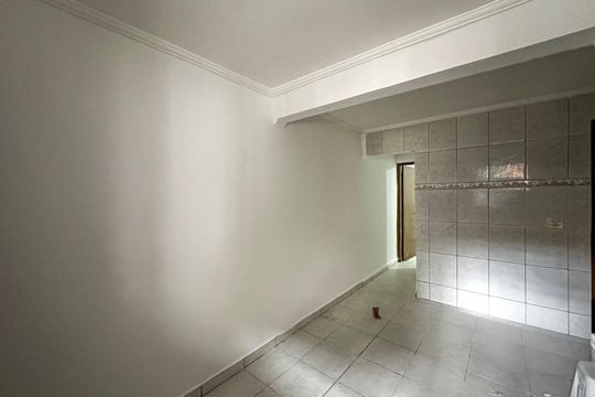 Cozinha de casa de condomínio para alugar com 1 quarto, 55m² em Vila Brasilina, São Paulo