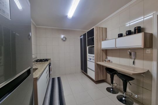 Cozinha de apartamento à venda com 2 quartos, 119m² em Centro, Santo André