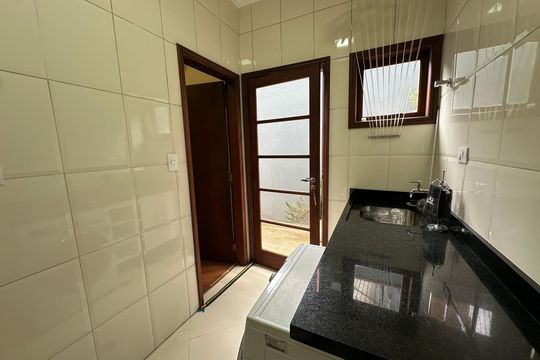 Área de Serviço de casa de condomínio à venda com 2 quartos, 360m² em Alphaville, Santana de Parnaíba