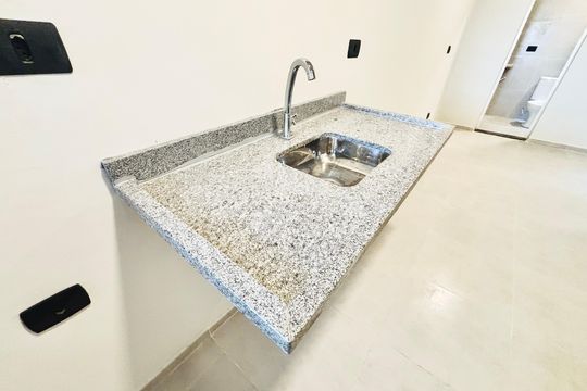 Cozinha de apartamento para alugar com 1 quarto, 25m² em Vila Uniao(zona Leste), São Paulo
