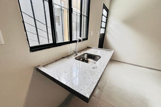 Cozinha de apartamento para alugar com 1 quarto, 30m² em Vila Uniao(zona Leste), São Paulo