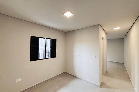 Quarto 1 de apartamento para alugar com 1 quarto, 30m² em Vila Uniao(zona Leste), São Paulo