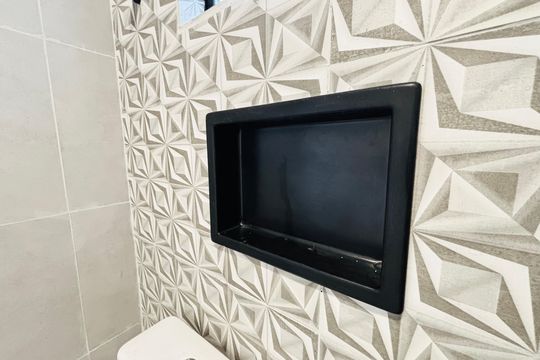 Banheiro de apartamento para alugar com 1 quarto, 30m² em Vila Uniao(zona Leste), São Paulo