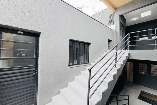 Corredor de apartamento para alugar com 1 quarto, 30m² em Vila Uniao(zona Leste), São Paulo