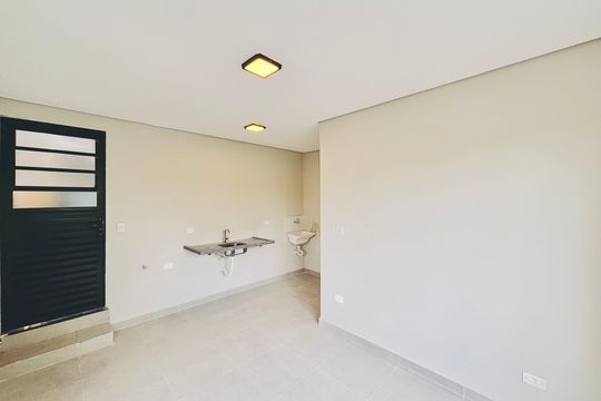 Quarto/cozinha de apartamento para alugar com 1 quarto, 21m² em Vila Uniao(zona Leste), São Paulo
