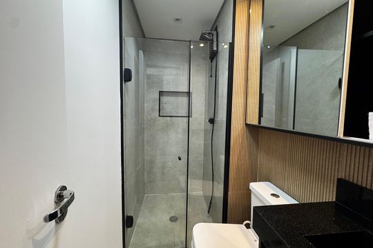 Banheiro de apartamento para alugar com 2 quartos, 40m² em Presidente Altino, Osasco