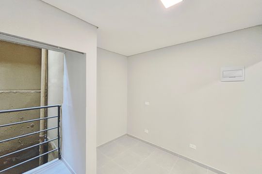 Quarto 1 de apartamento para alugar com 1 quarto, 21m² em Vila Uniao(zona Leste), São Paulo