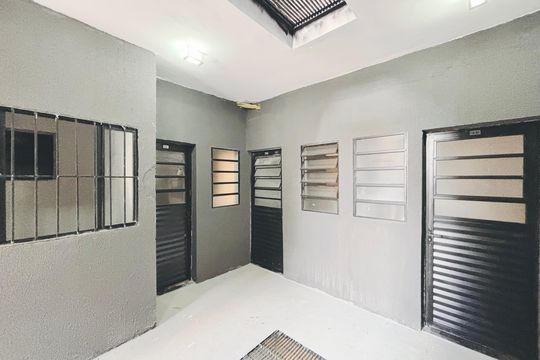 Corredor de apartamento para alugar com 1 quarto, 25m² em Vila Uniao(zona Leste), São Paulo