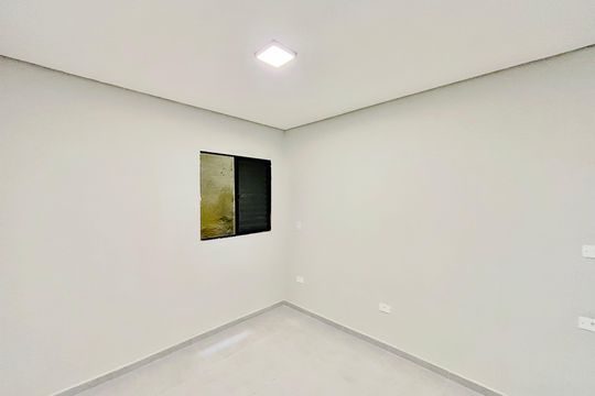 Quarto 1 de apartamento para alugar com 1 quarto, 25m² em Vila Uniao(zona Leste), São Paulo