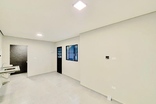 Quarto/cozinha de apartamento para alugar com 1 quarto, 25m² em Vila Uniao(zona Leste), São Paulo