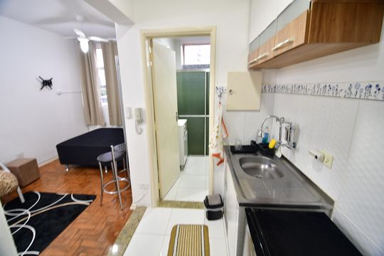 Cozinha de kitnet/studio para alugar com 1 quarto, 40m² em Centro, Campinas