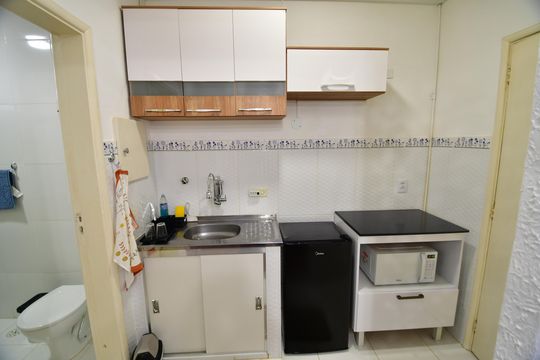 Cozinha de kitnet/studio para alugar com 1 quarto, 40m² em Centro, Campinas