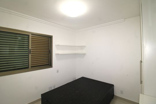 Quarto 2 de apartamento para alugar com 3 quartos, 95m² em Santa Teresinha, São Paulo