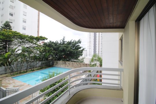 Varanda de apartamento para alugar com 3 quartos, 95m² em Santa Teresinha, São Paulo
