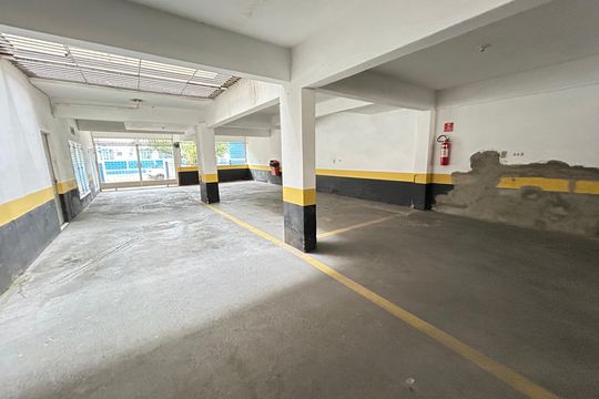 Garagem de apartamento à venda com 2 quartos, 100m² em Vila Valqueire, Rio de Janeiro