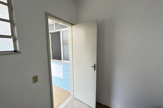 Quarto de Serviço de apartamento à venda com 2 quartos, 100m² em Vila Valqueire, Rio de Janeiro