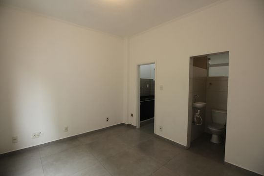 Kitnet/Studio para alugar com 1 quarto, 30m² em Embaré, Santos