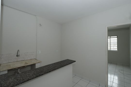 Sala de kitnet/studio para alugar com 1 quarto, 30m² em Vila Sao Geraldo, São Paulo