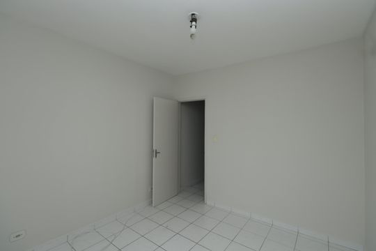 Quarto de kitnet/studio para alugar com 1 quarto, 30m² em Vila Sao Geraldo, São Paulo