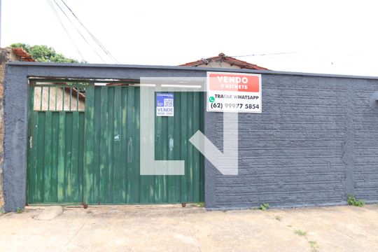 Fachada de casa de condomínio à venda com 1 quarto, 47m² em Jardim Guanabara, Goiânia