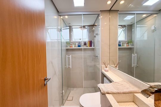 Banheiro de apartamento para alugar com 2 quartos, 44m² em Jardim Iris, São Paulo