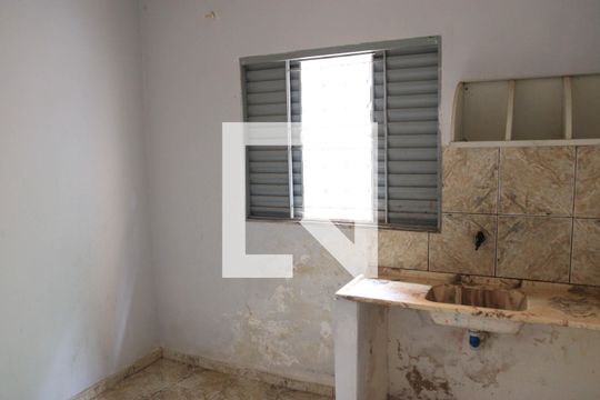 Cozinha de kitnet/studio à venda com 1 quarto, 45m² em Jardim Guanabara, Goiânia