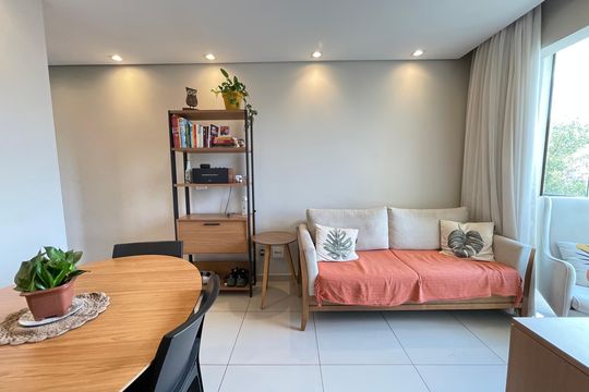 Sala de apartamento para alugar com 2 quartos, 49m² em Jardim Celeste, São Paulo