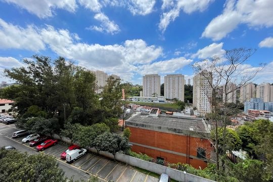 Vista da Sala de apartamento para alugar com 2 quartos, 49m² em Jardim Celeste, São Paulo
