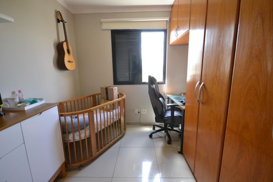 Quarto 2 de apartamento para alugar com 2 quartos, 49m² em Jardim Celeste, São Paulo