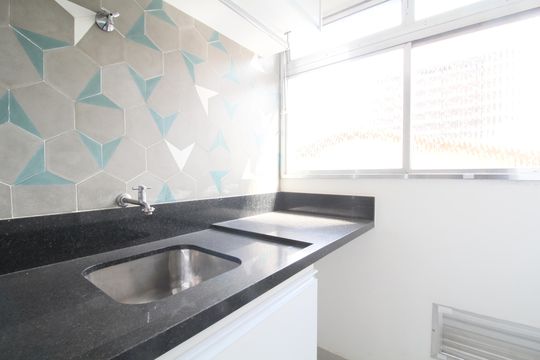 Área de Serviço de apartamento para alugar com 2 quartos, 62m² em Vila Progredior, São Paulo