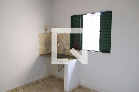 Cozinha de kitnet/studio à venda com 1 quarto, 45m² em Jardim Guanabara, Goiânia