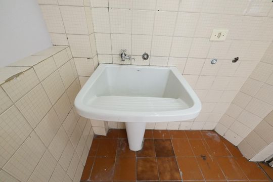 Área de Serviço de casa para alugar com 3 quartos, 100m² em Bosque da Saúde, São Paulo