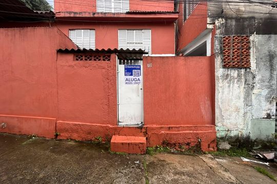 fachada de casa para alugar com 2 quartos, 55m² em Americanópolis, São Paulo