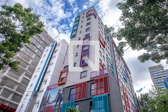 Fachada de kitnet/studio para alugar com 1 quarto, 24m² em Pinheiros, São Paulo