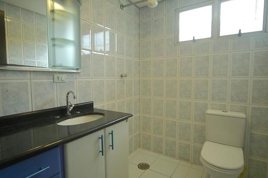 Banheiro  de apartamento à venda com 2 quartos, 63m² em Vila Alves Dias, São Bernardo do Campo