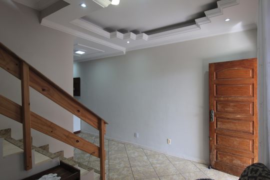 Sala de Estar de casa à venda com 3 quartos, 135m² em São João Batista, Belo Horizonte